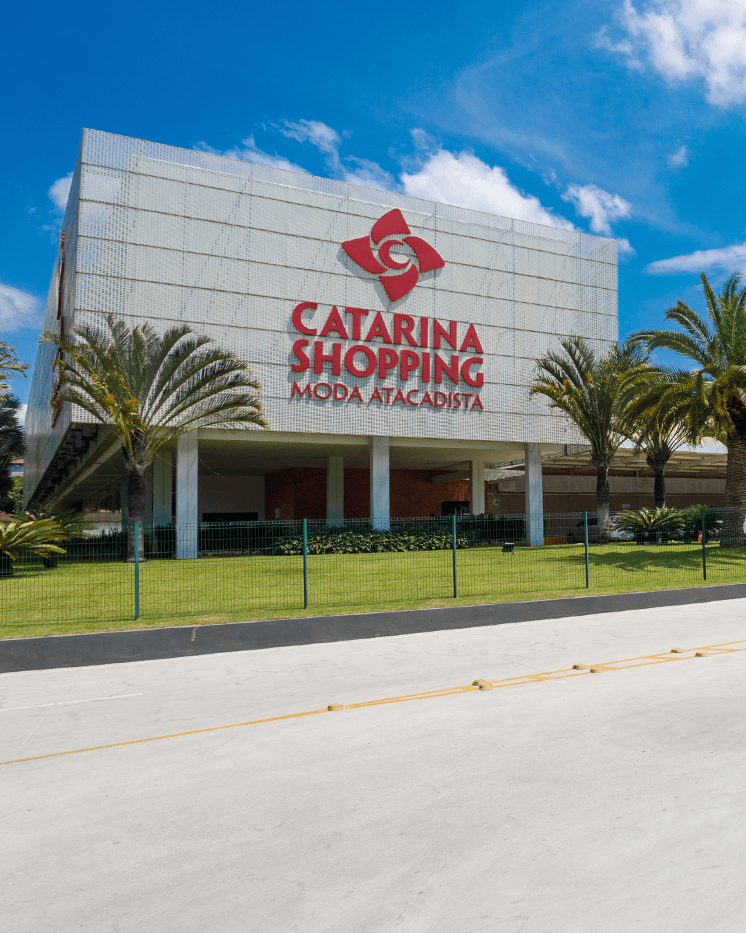 Fachada do Catarina Shopping